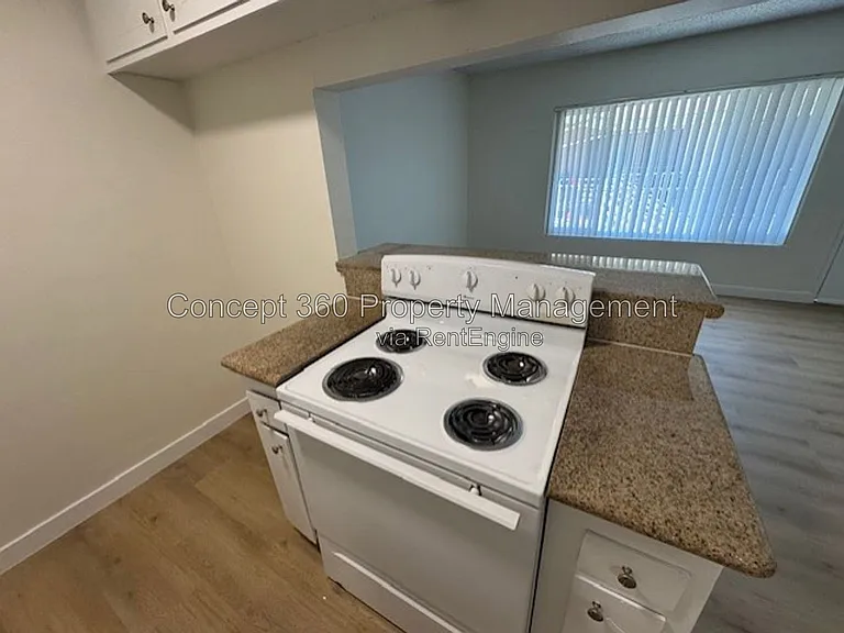 1021 Ohio Ave #7 — Photo 10