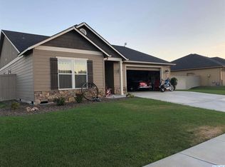 4514 Meadow View Dr, Pasco, WA 99301