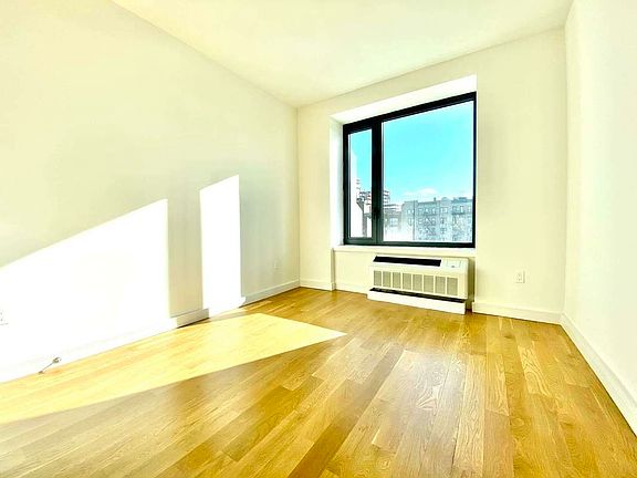 5th image of 409 Eastern Pkwy #311A