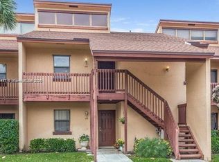 410 Lakeview Dr E UNIT E, West Palm Beach, FL 33411