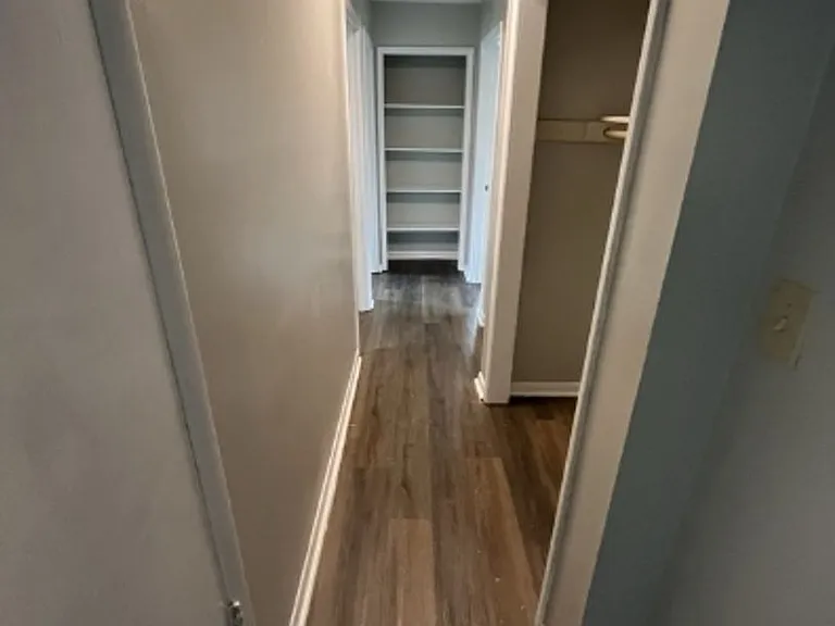10 Gussie Ave — Photo 4