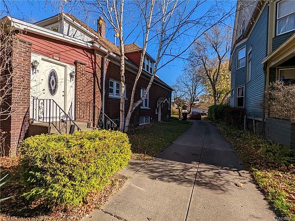 2nd image of 327 Woodward Ave