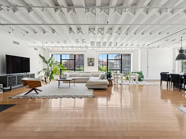 28 Laight Street image 1 of 8