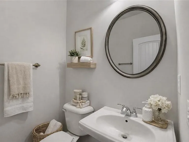 1123 Chastain Dr — Photo 7
