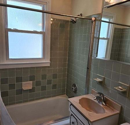 2nd image of 107 N Richards Ave