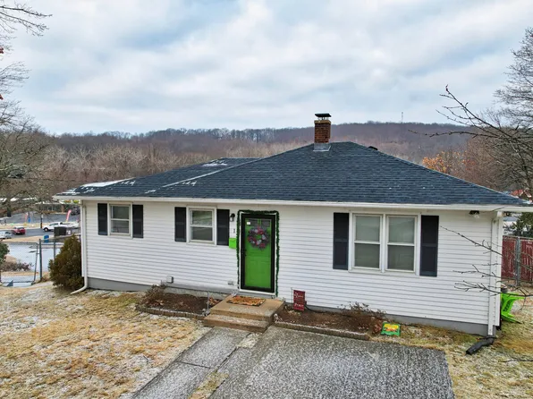 1 Richard Terrace, Waterbury, CT 06705