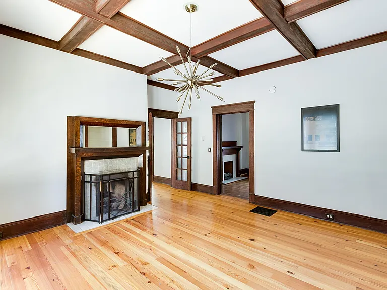 116 Warren St NE — Photo 10