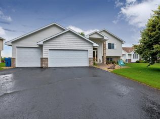 1065 Kilbirnie Rd, Big Lake, MN 55309