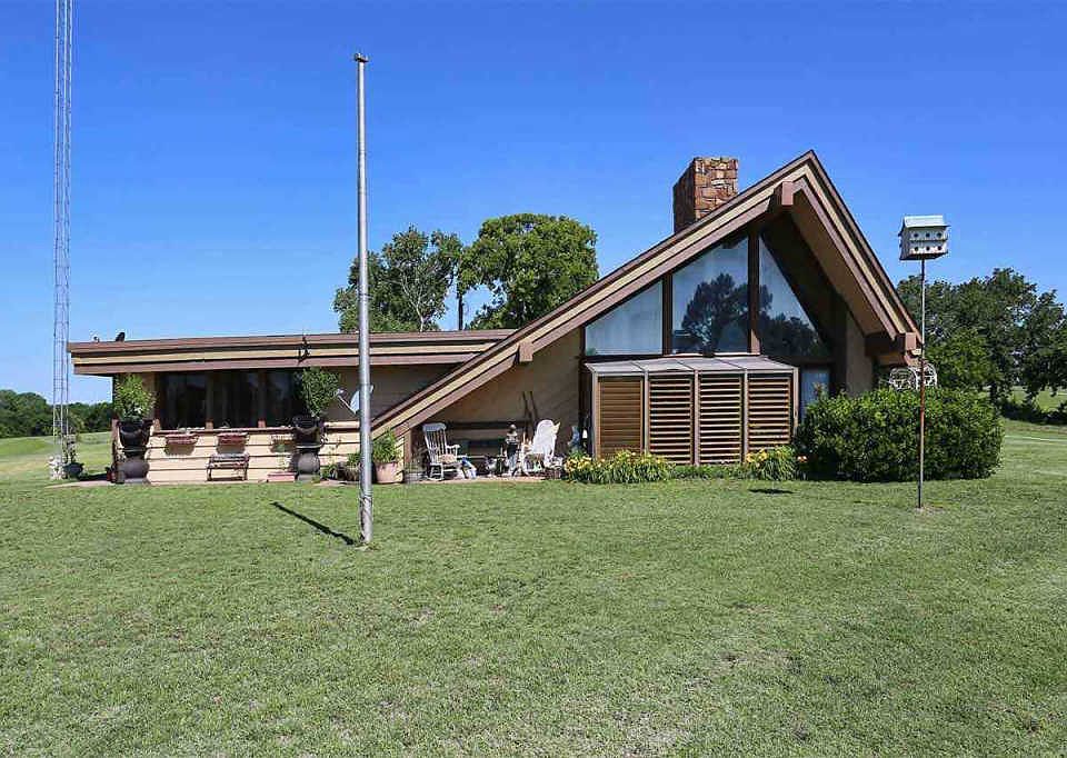 1st image of 86 Falconhead Dr