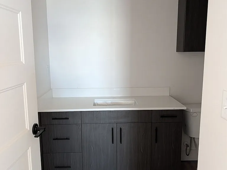 Juniper Commons — Photo 19