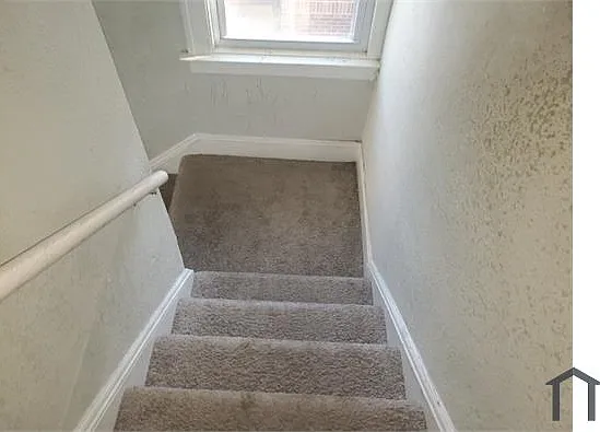 4 bed, 1180 sqft, $1,500 — Photo 4