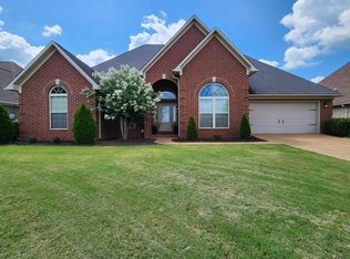 13 Moses Dr, Jackson, TN 38305
