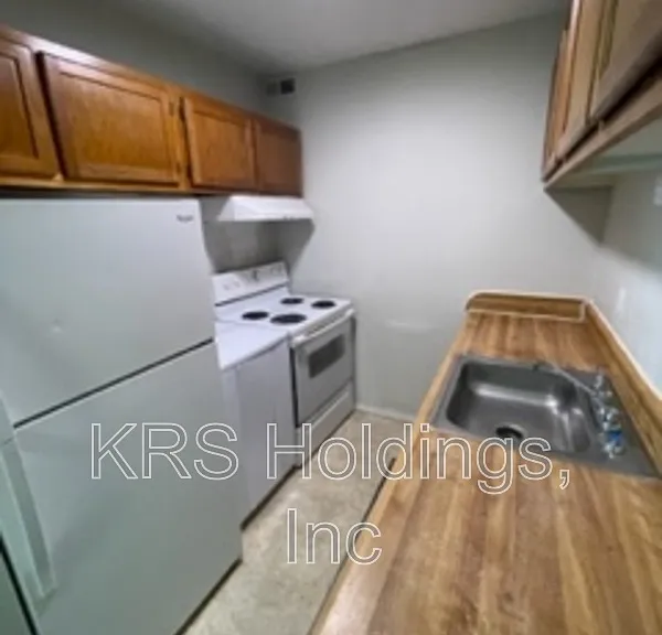 1255 Nelson St #A — Photo 5