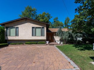 1558 Robinson Ave, Willow Grove, PA 19090