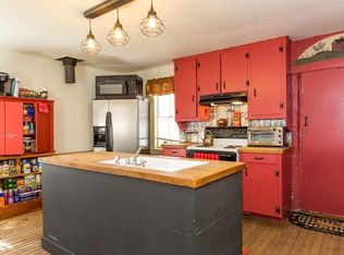 711 State Route 121 St, Oxford, ME 04270