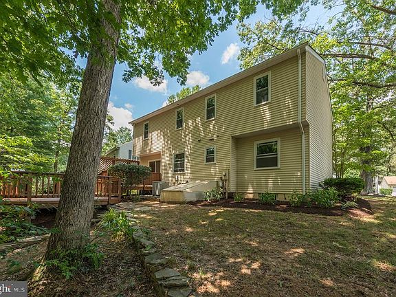 4th image of 9347 Tartan View Dr