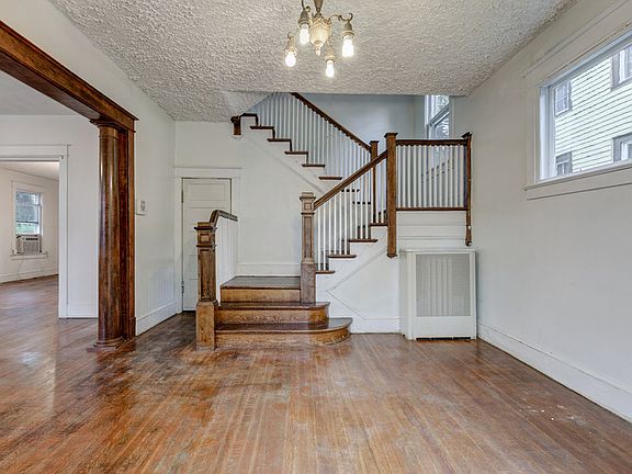 Gorgeous Grand Staircase