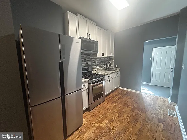 1516 N Mount St — Photo 11