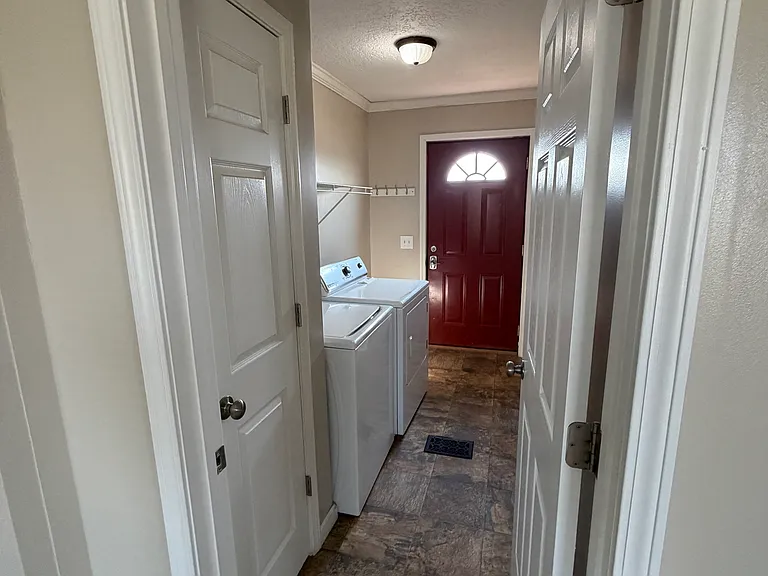 14290 Hillview Estates Dr — Photo 4