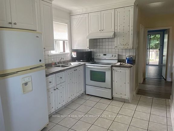 5th image of 12 Coniston Rd