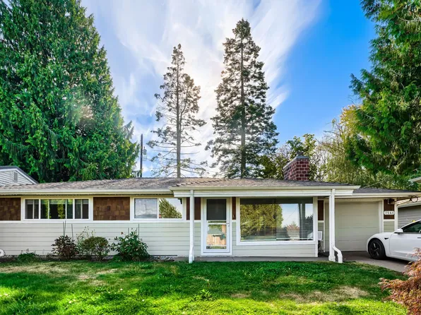 7541 S Sunnycrest Rd, Seattle, WA 98178