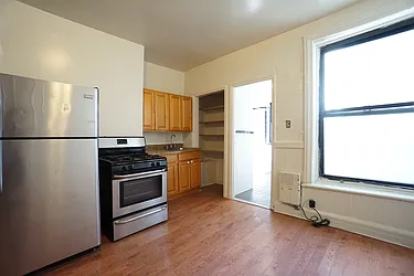 Rented by Rennit Inc.