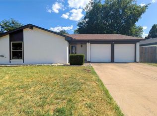 6412 Grasshopper Dr, Watauga, TX 76148