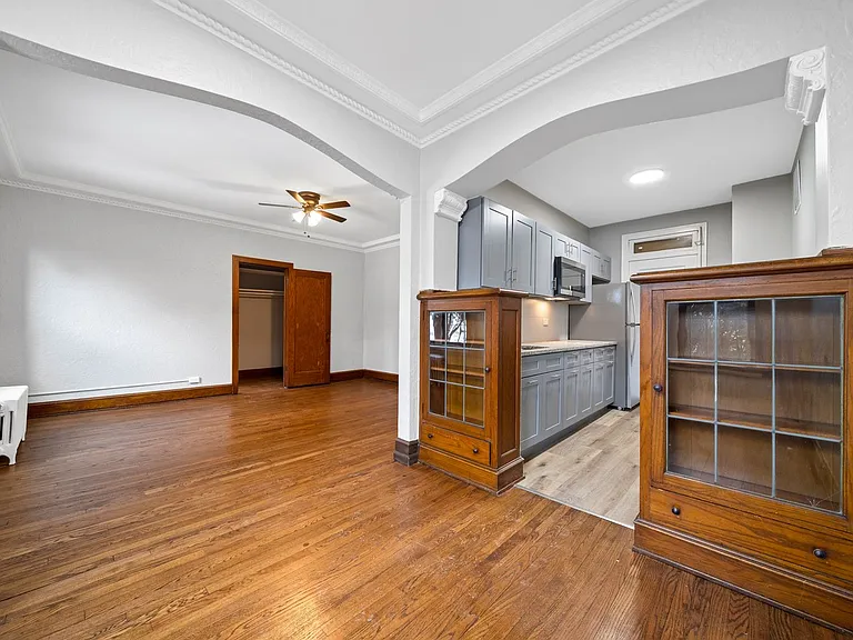 Bella Casa Apartments — Photo 18
