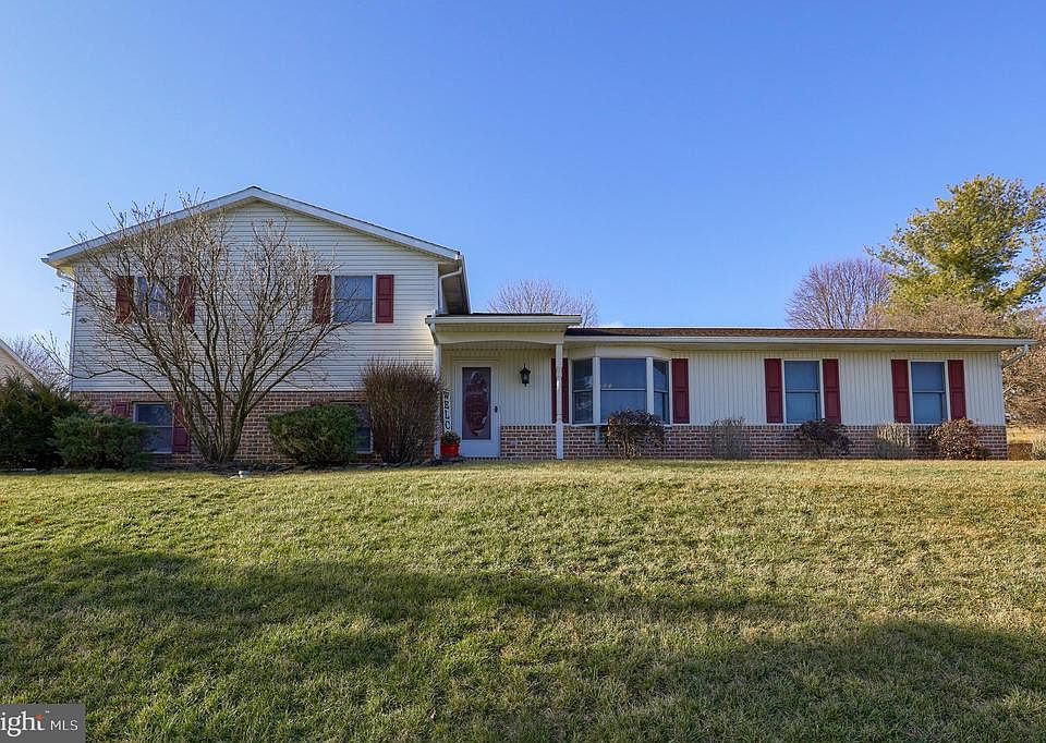 1st image of 101 W Manor Dr