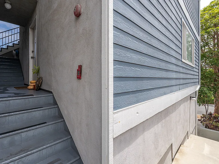 519 E Walnut Ave #4 — Photo 30