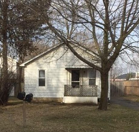 2nd image of 6 Fuller Rd