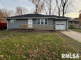 189 E Greenwood Ave, Jacksonville, IL 62650
