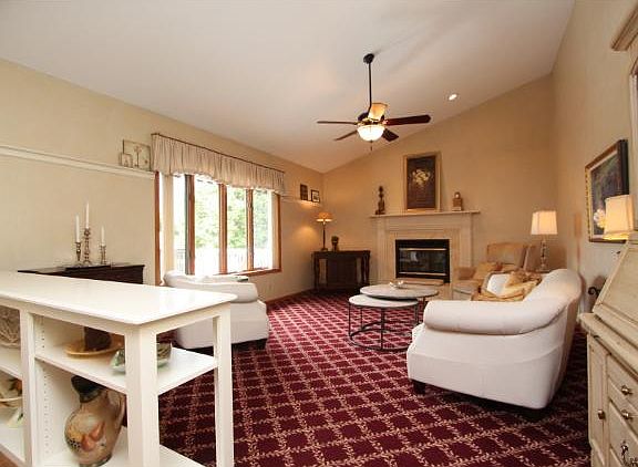 4th image of 2993 Carey Heights Dr N
