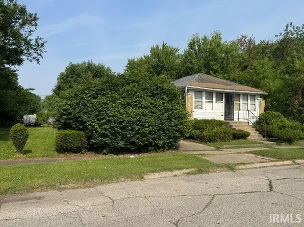137 S Lake St, South Bend, IN 46619