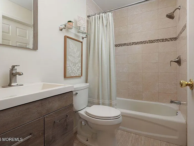 1015 Wedgewood Cir #1015 — Photo 19