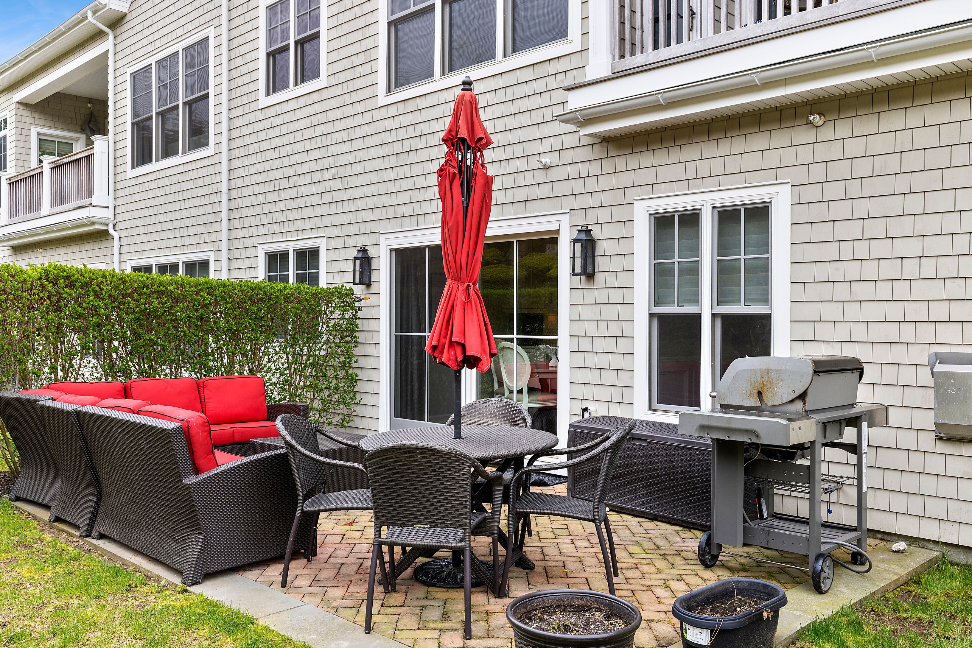 109 High Pond Ln in Southampton Out East