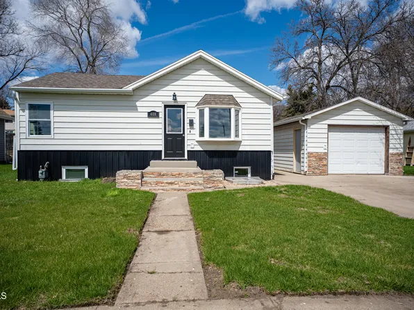 408 Mason Ave, City Of Bismarck, ND 58501