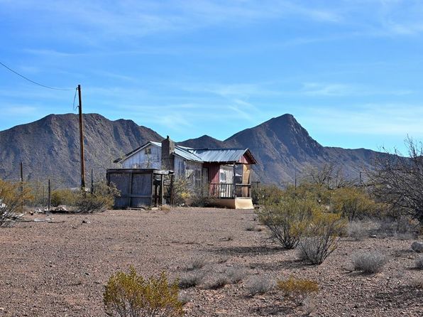 951 Little Yisrael Ln #B, Terlingua, TX 79852