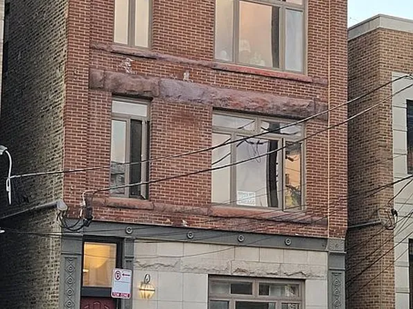 1454 W Blackhawk St APT 1, Chicago, IL 60642