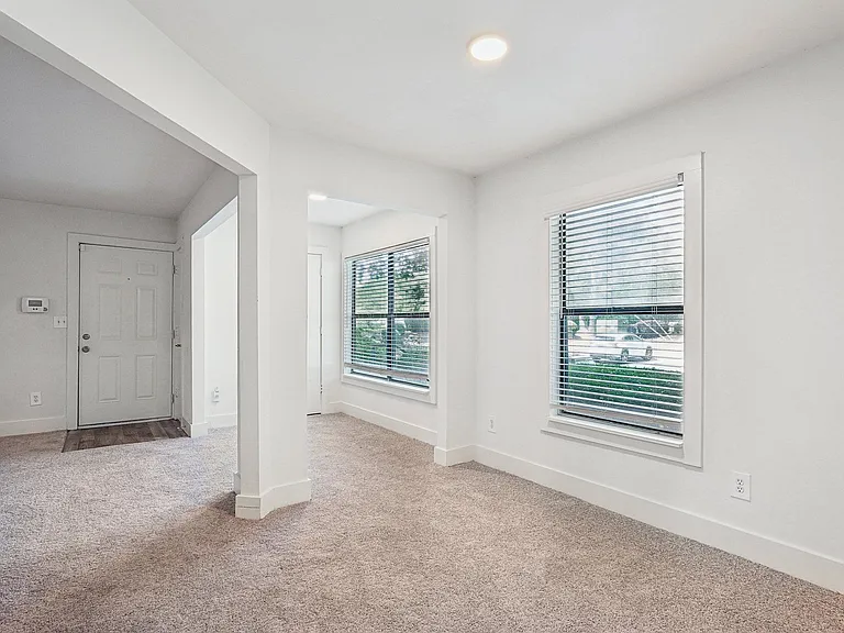 Wesley Trevento Apartments at Lithia Springs — Photo 12