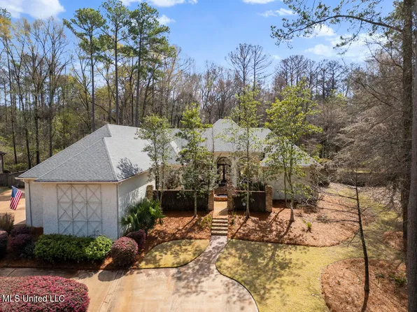 349 Kingsbridge Rd, Madison, MS 39110