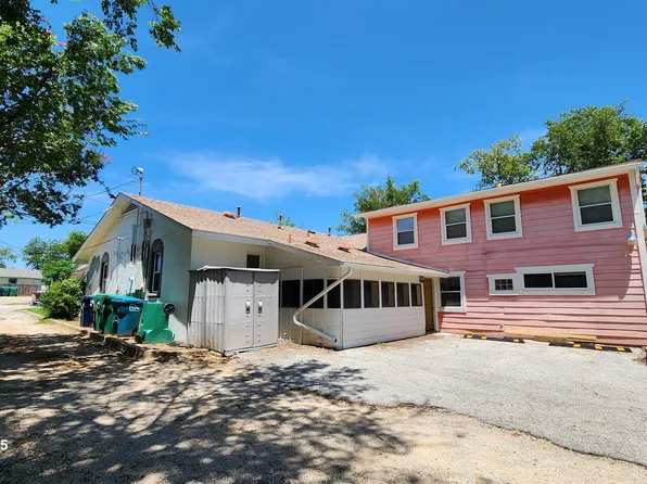 1015 S. Welch St., 1015 S Welch St #C, Denton, TX 76201