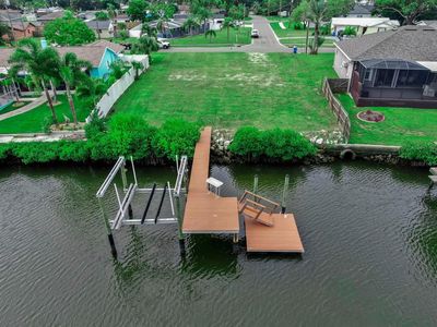 493 Flamingo Dr, Apollo Beach, FL, 33572