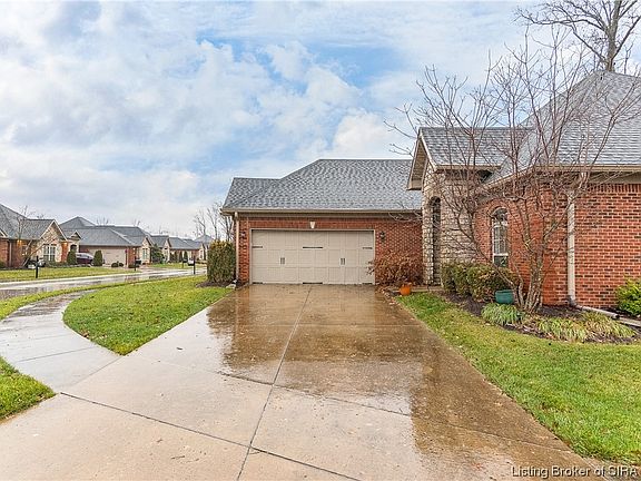 3rd image of 1714 Bay Hill Place