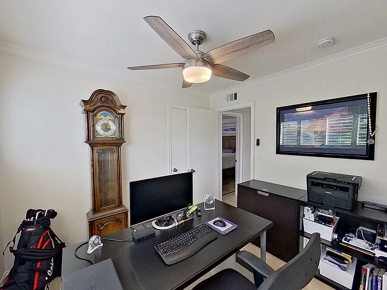 21722 Ocean Vista Dr #D — Photo 23
