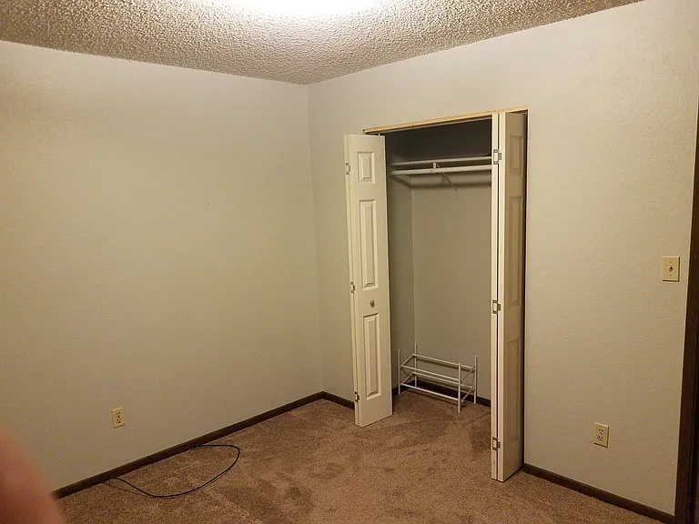 1320 Jennifer Ct — Photo 9