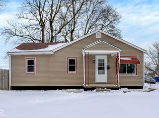901 N 9th St, Elwood, IN 46036