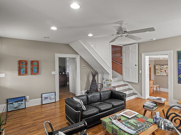 4th image of 3171 W End Rd