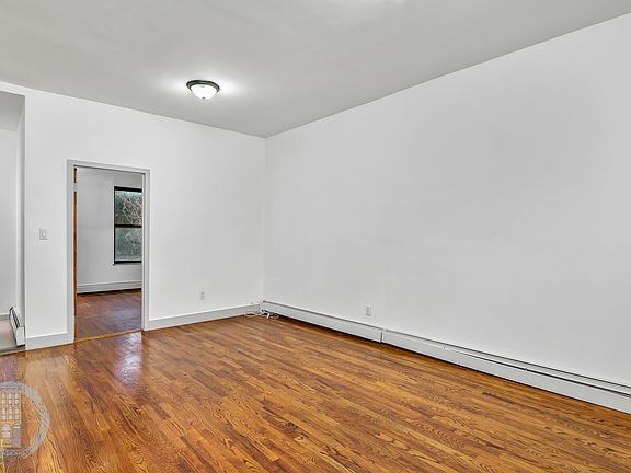 4th image of 565 Chauncey St APT 2F