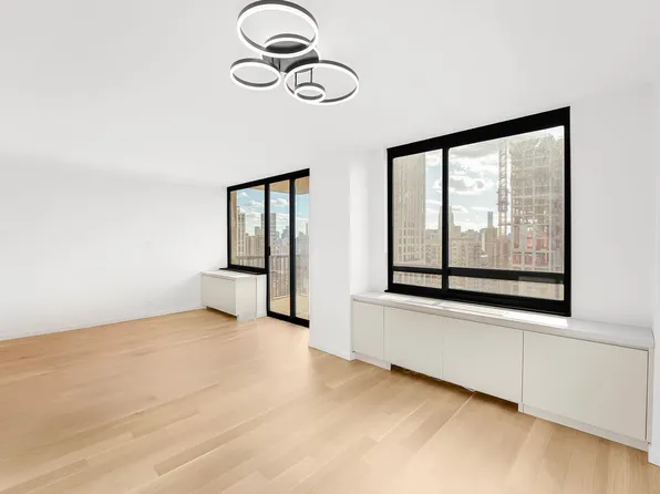 171 East 84th Street image 9 of 25